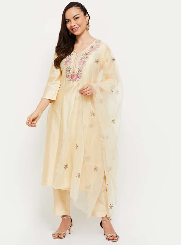 Women Embroidered Straight Kurta with Elasticated Pants 